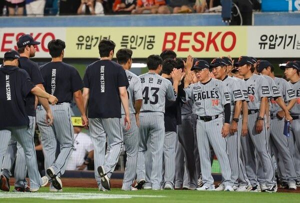 폭염에 멈췄던 프로야구가 11일 전국 5개 구장에서 다시 시작한다. (▲한화 이글스). /사진=한화 이글스