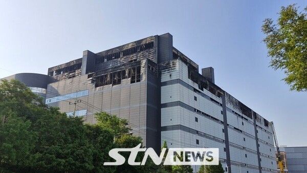 인천 서해구 쿠팡 물류센터 화재 현장/사진=정명달 기자