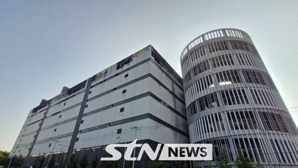 인천 서해구 쿠팡 물류센터 화재 현장/사진=정명달 기자