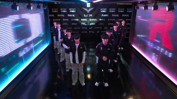 KT는 9일 서울 종로구 롤파크 LCK 아레나에서 열린 ‘2026 LoL 챔피언스 코리아(LCK)’ 정규 시즌 3라운드 레전드 그룹 DK와의 경기에서 1세트를 따냈다. (▲KT 롤스터 & DK=1:0)./사진=네이버 치지직 라이브영상 캡처