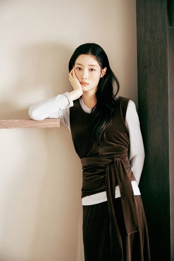14일 온앤온은 정채연을 모델로 한 ‘26 AUTUMN’ 캠페인 화보를 공개했다. (▲배우 정채연). /사진=온앤온