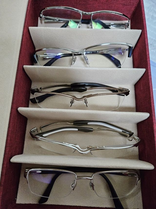 KakaoTalk_20231214_001407961.jpg 6년간 방문한 안경점에 단골고객이 감사패 제작해서 보낼 예정인 이유.JPG