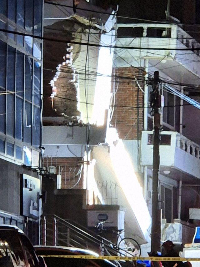 오늘 용산갔는데 건물붕괴됨ㄷ