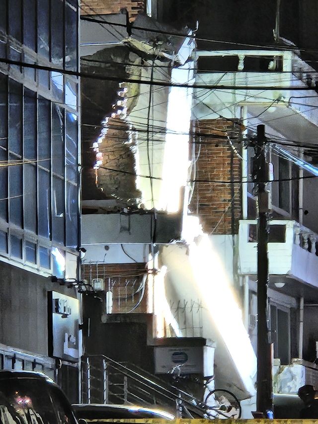 오늘 용산갔는데 건물붕괴됨ㄷ