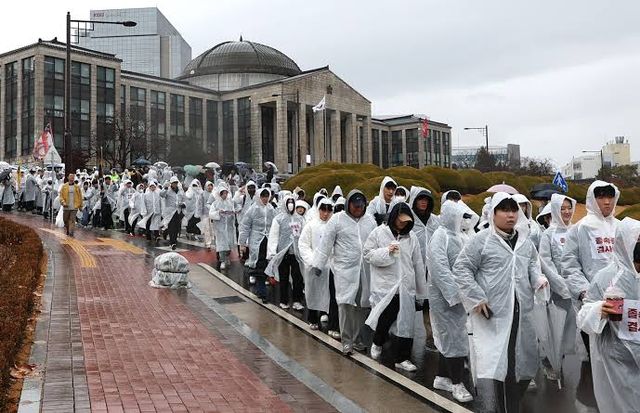 경북대 시위.jpeg 이쯤에서 다시보는 작년 12월 경북대생들 시위