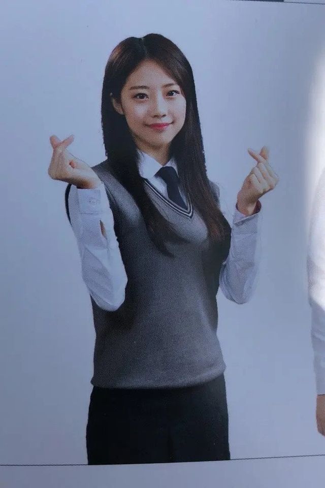 3547822499_haHk2IBA_vlqPFynm6buxdc0Z.jpg 시그니처 지원 중학교 졸업사진.jpg