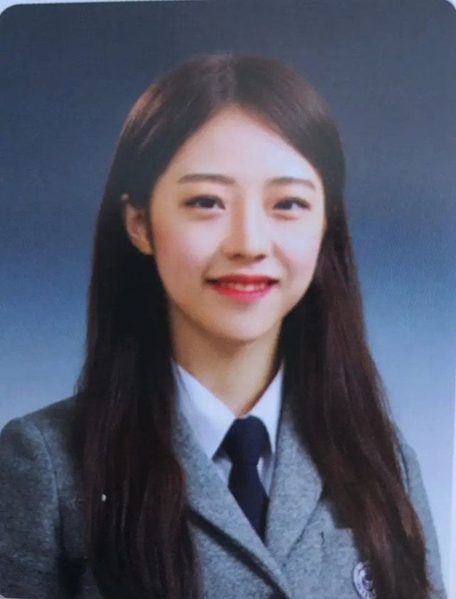 3547822499_RevHab3D_CSd6xPAjBk2OFNtY.jpg 시그니처 지원 중학교 졸업사진.jpg