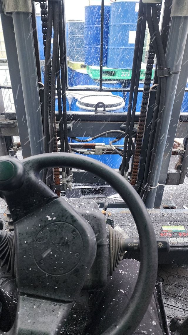 1732666234606.jpg 니들은 나처럼 눈오는날 오픈카 타지마라...