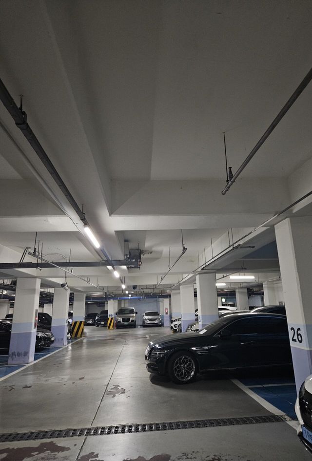 20241213_173048.jpg 우리 아파트 주차빌런