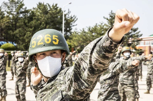 784e93dc-67e7-4e60-a5f5-1a29806cf675.png 송민호보니 재평가되는 블락비 피오