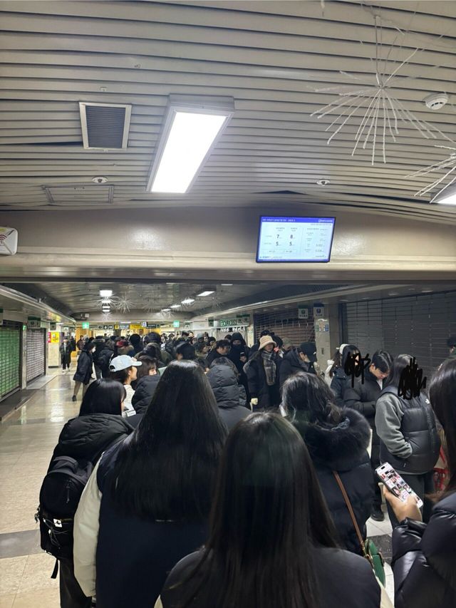 IMG_8012.jpeg 혹시 크리스마스 성심당 케이크 사러올사람 필독