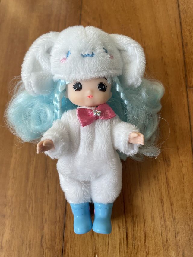 IMG_3525.jpeg 크리스마스 트리에 원하는 선물을 적은 딸