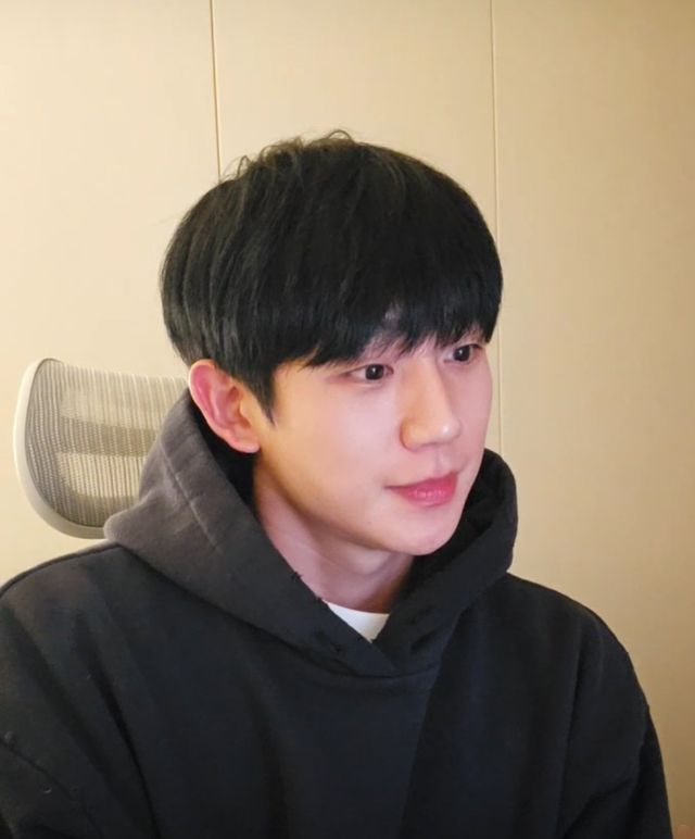 방금 전 인스타라이브 한 정해인 비주얼