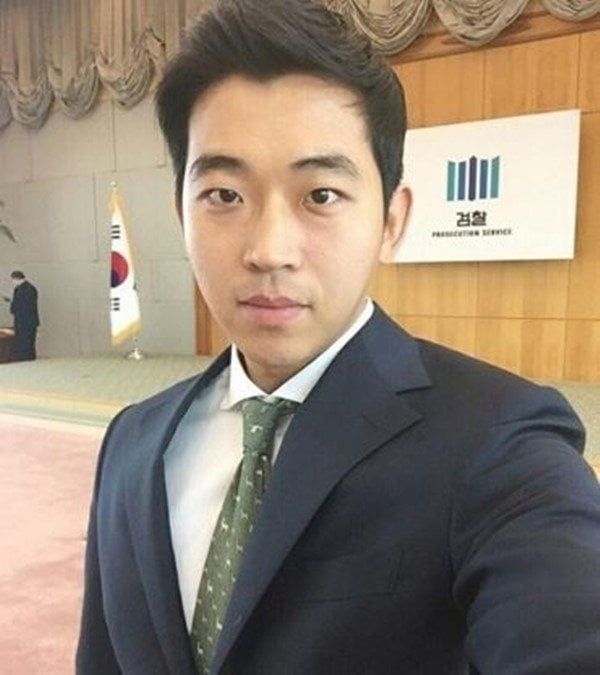 상관의 괴롭힘으로 스스로 목숨 끊은 젊은 검사 ㅠ