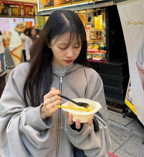 러블리즈 이미주 축구선수 송범근 열애 빼박 증거 또 나왔다 -cboard