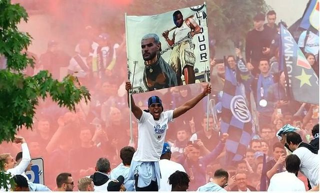 1714352172.jpeg 현재 논란중인 인테르 우승 퍼레이드.JPG