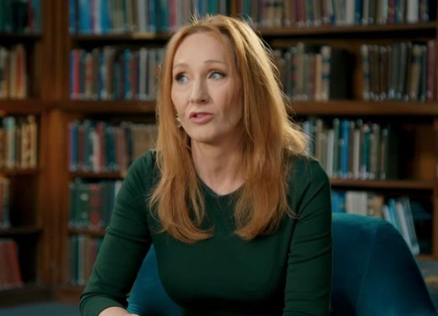 “극단적 혐오범죄자” 해리포터 작가 조앤 K 롤링 징역 7년 살 수 있다는 소식 나왔다 -cboard