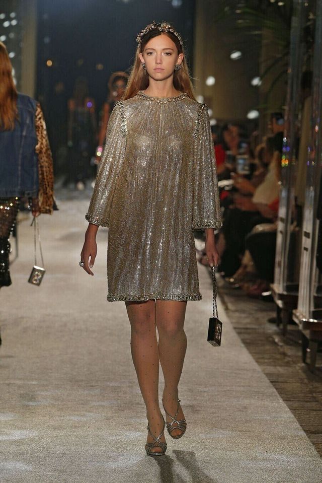 Internet_20240524_134131_1.jpeg 금수저 모델에 체형도 평범했지만 아무도 비판하지 않았던 여성