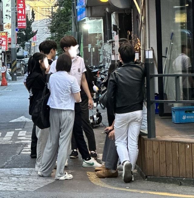 73858350959__DE36B121-ECCA-4CB4-A1F7-2E3B0B7182D8.jpeg 최근 잠실 먹자거리 상황