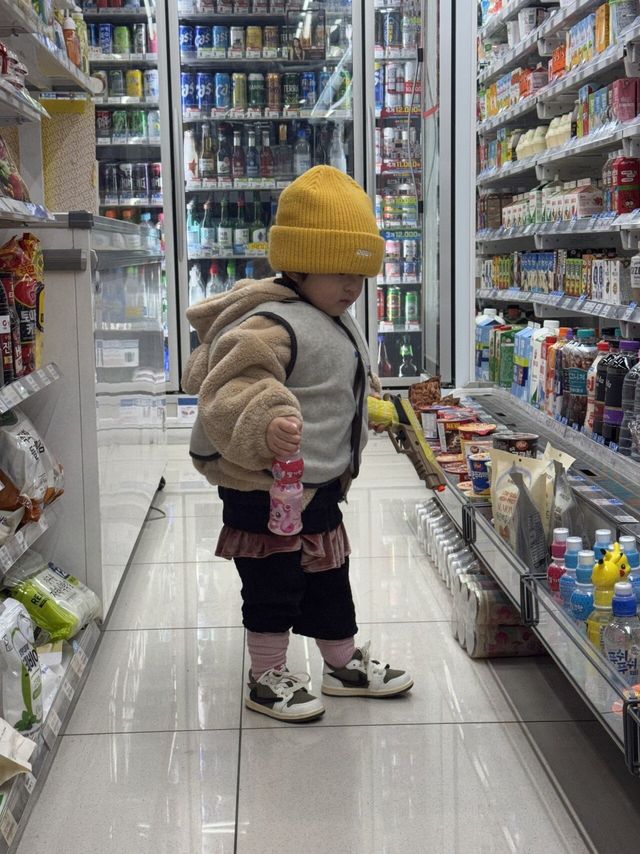 딸래미랑 편의점 털었다 자수할 생각 없다