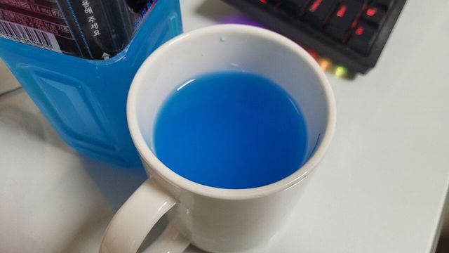 20250118_013553.jpg 감기걸려서 앓고있는데 파워에이드는 신이다...ㅠㅠ