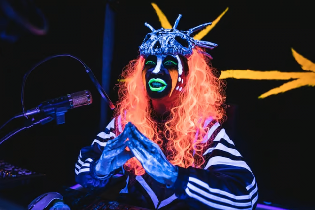 스크린샷 2025-01-19 141831.png 이거 고증 개지렸던 거였네.jpg