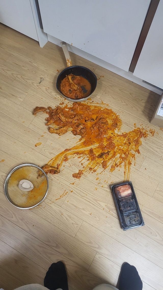 김치찜 먹으려다 ㅈ됐다