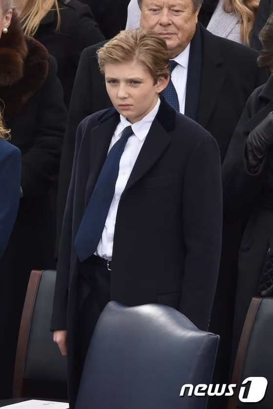 image.png 트럼프 막내 아들 근황 ㄷㄷㄷㄷㄷ