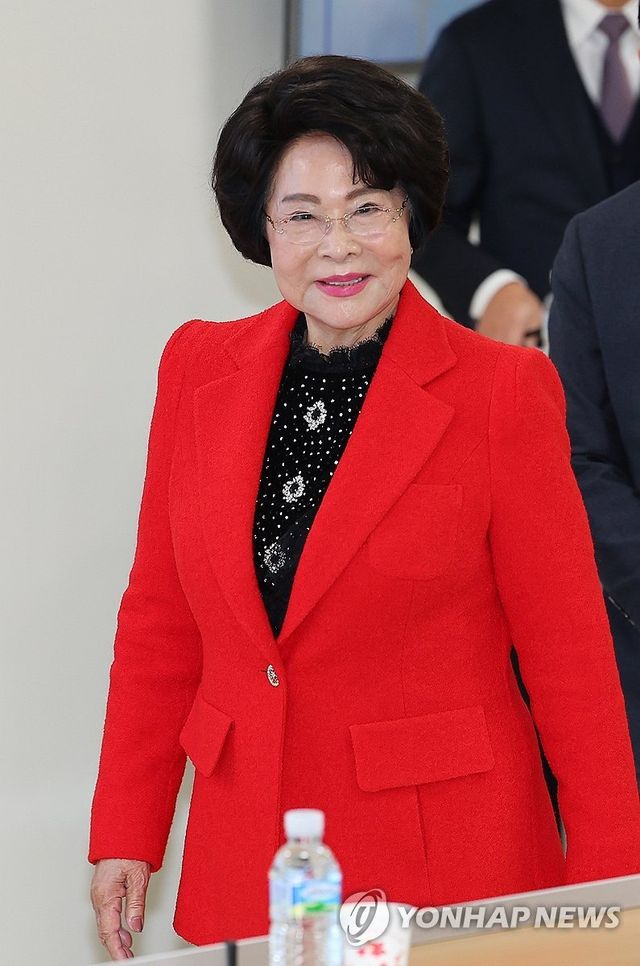 PYH2024121218130006500_P4_20241212164225403.jpg 92세 이길여 가천길재단 회장 근황