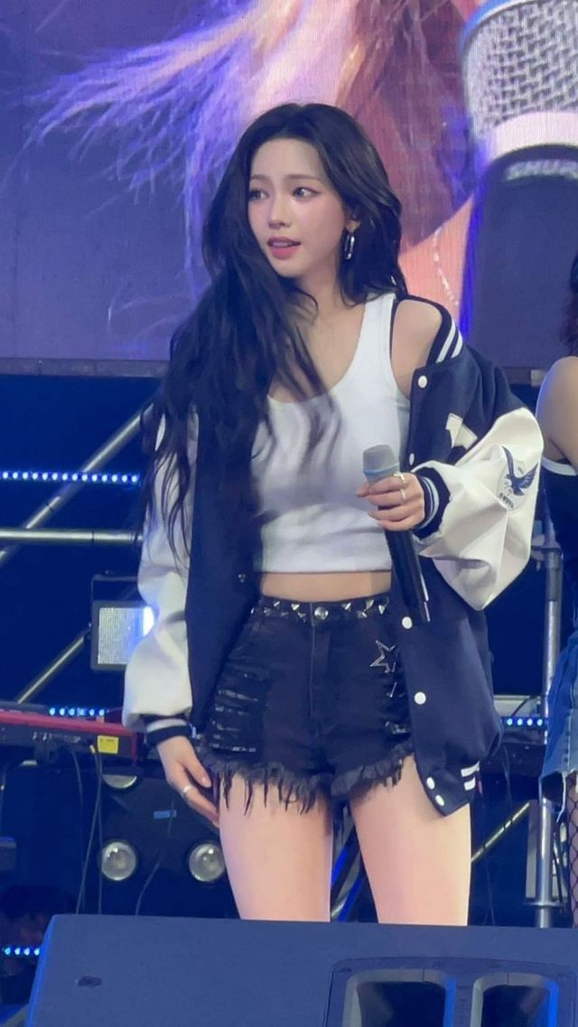 중학생때 연예인 만나서 신기했던 카리나 -cboard