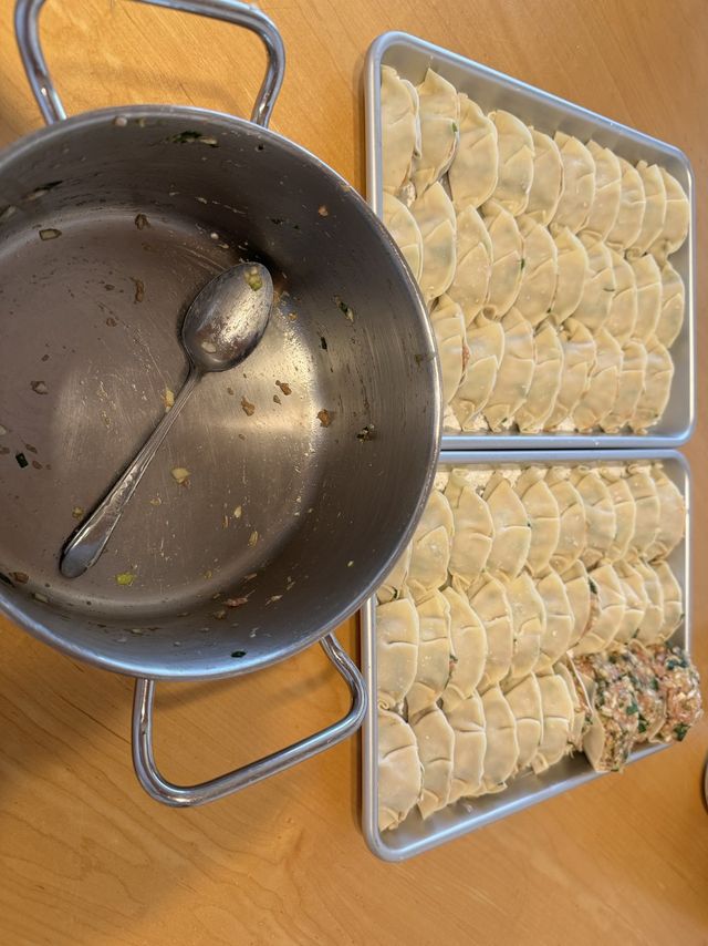 만두 피랑 만두 소 양이 딱 맞아서 기분좋음