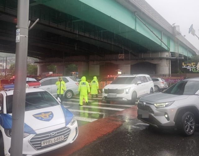 Screenshot_20250718_111008_Gallery.jpg 이번 주 대한민국 경찰 근황