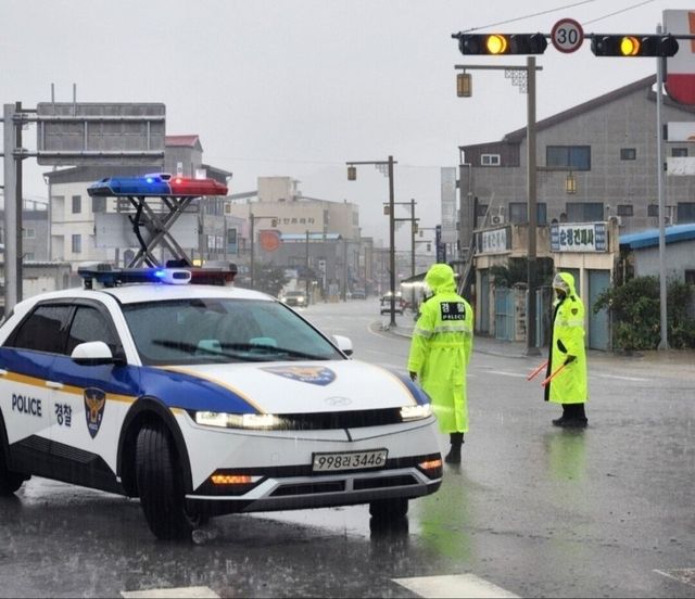 Screenshot_20250718_111017_Gallery.jpg 이번 주 대한민국 경찰 근황