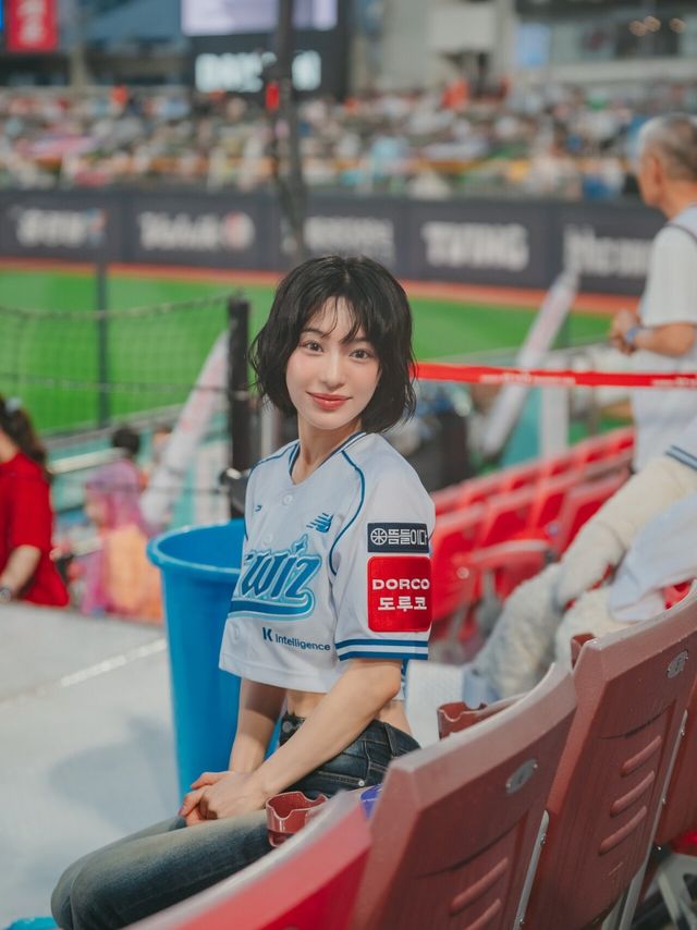 이번에 kt 시구햇던 아라타 모모코