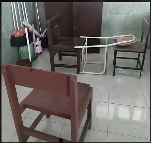 짝사랑하는 옆집 누나를 사촌 형들에게 소개시켜준 날.jpg