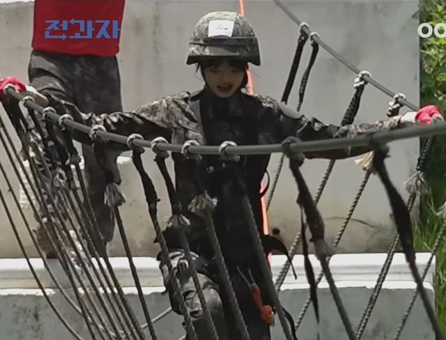 Screenshot_20250826_112643_YouTube.jpg 개웃긴 장원영 ㅋㅋㅋㅋ