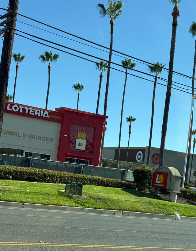 image.png 미국진출한 롯데리아의 패기