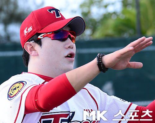 1000114789.jpg 선크림을 신이 내린 화장품이라 부르는 이유.jpg