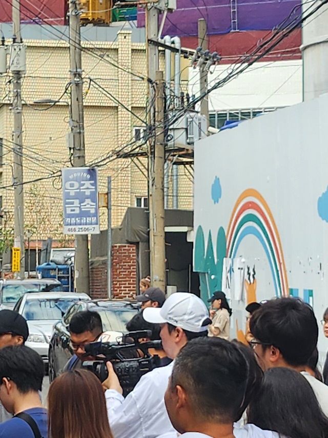 20250907_105612.heic.auto.jpg 오늘 마지막 장사하는 슈카빵집 근황