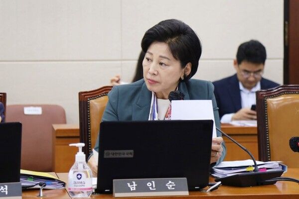 남인순 더불어민주당 의원이 2023 국정감사에서 질의하고 있다. 남인순 의원실 제공. [뉴스락]