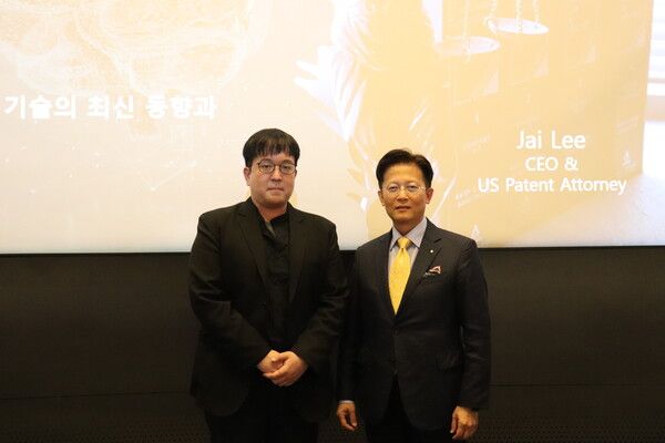 (좌측부터) 송영민 시스트란 차장, 이재욱 AI링고 대표. AI링고 제공 [뉴스락]