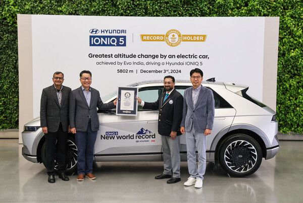현대차의 전용전기차 아이오닉 5가 기네스북 '최고 고도차 주행 전기차' 부문에 등재됐다. 사진 현대차 [뉴스락]