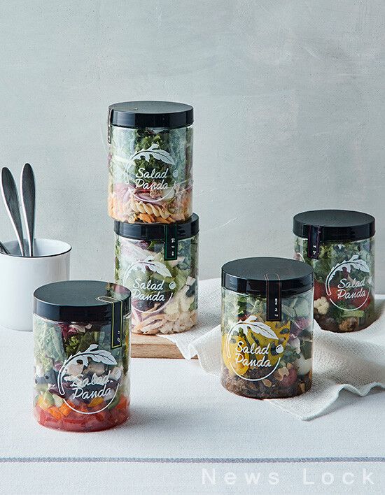 컬리서 판매되는 샐러드판다 병 샐러드 11종. [뉴스락]