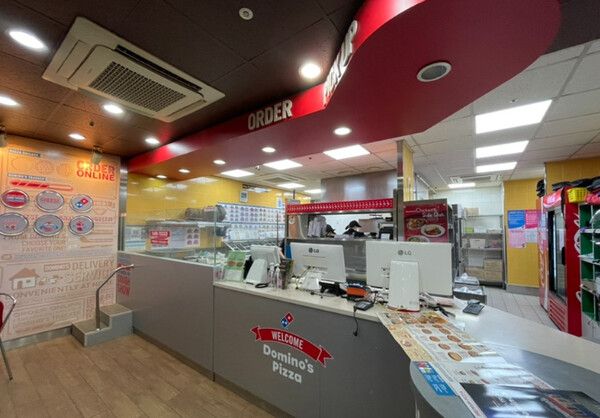 도미노피자 매장 내부 이미지. 도미노피자 제공 [뉴스락]