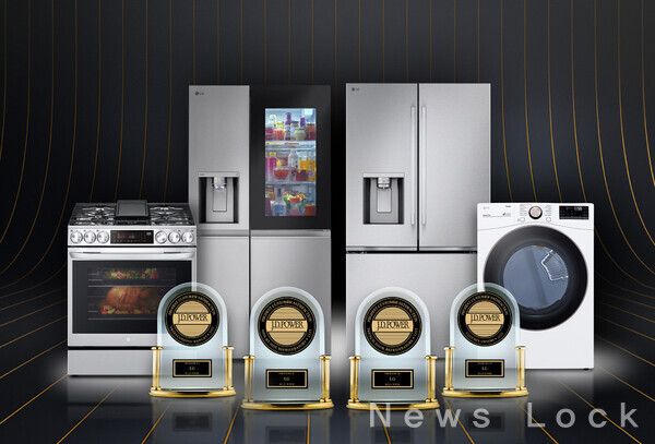 LG전자가 미국 시장조사기관 ‘JD 파워(JD Power)’가 발표한 ‘2025 가전제품 소비자 만족도 평가’에서 ▲프렌치도어 냉장고 ▲양문형 냉장고 ▲건조기 ▲레인지 총 4개 부문 1위에 오르며 대표적 프리미엄 시장인 미국에서의 공고한 제품 경쟁력을 입증했다. 이는 올해 평가에서 가전 브랜드 중 최다 수상이다. 사진=LG전자 [뉴스락]