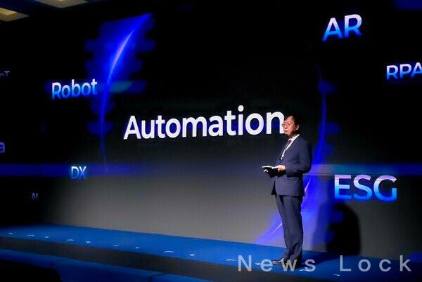 최성안 삼성중공업 대표이사(부회장)가 29일 삼성거제호텔에서 열린 'Auto2Vision' 행사에서 설계·생산자동화 비전을 설명하고 있다. 사진=삼성중공업 [뉴스락]