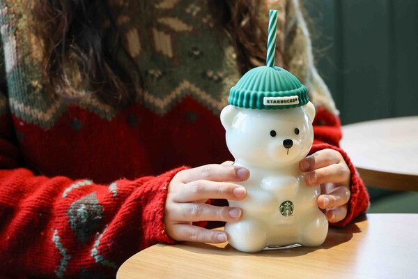 스타벅스 코리아가&nbsp;오는 29일 ‘베어리스타 콜드컵’을&nbsp;국내에 재출시한다. 스타벅스 제공 [뉴스락]