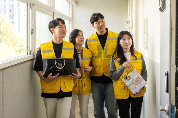 파라다이스그룹이&nbsp;사랑의열매 사회복지공동모금회에 총&nbsp;1억 원의 기부금을 전달했다. 파라다이스 제공 [뉴스락]