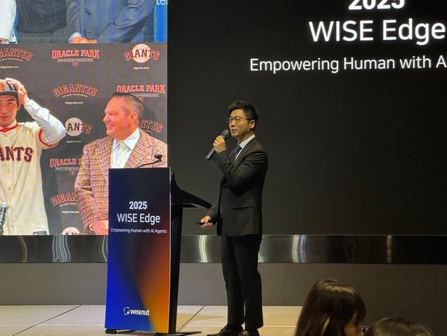 장정훈 와이즈넛 CTO가 세미나에서 발표를 하고 있다. 사진=강동완 기자 [뉴스락]