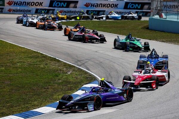 포뮬러&nbsp;E&nbsp;시즌&nbsp;11 2025&nbsp;마이애미&nbsp;E-Prix&nbsp;경기 장면. 한국타이어 제공 [뉴스락]